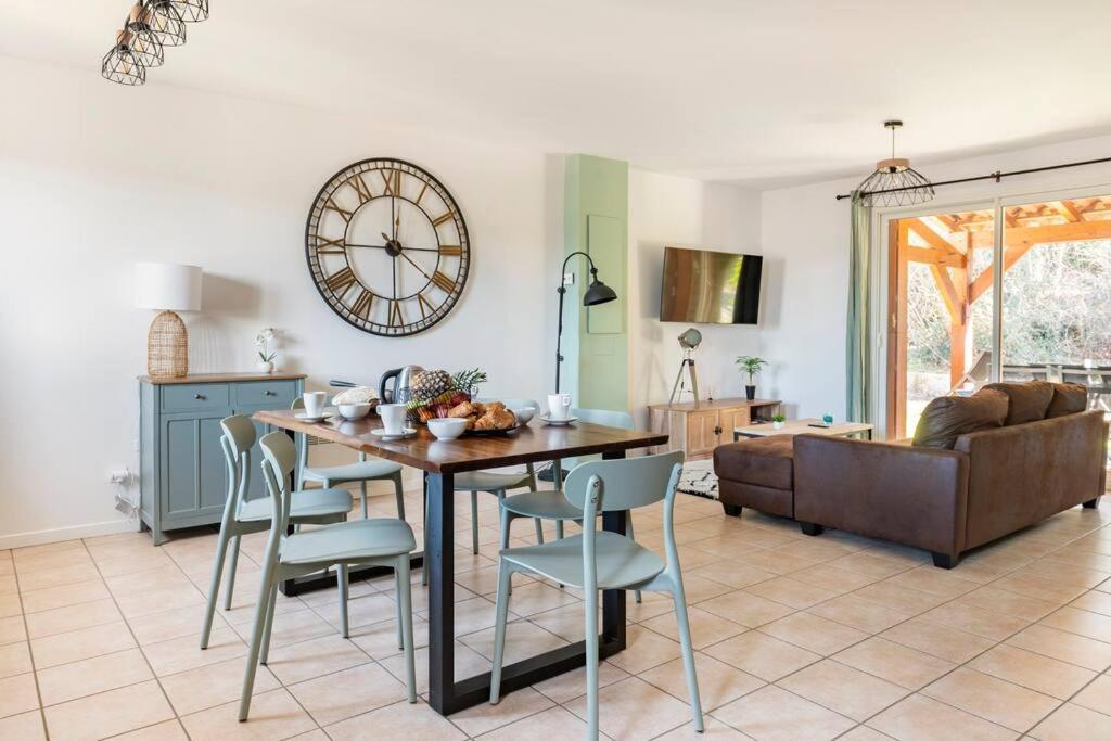 Le N5 Des Hauts De Sarlat Apt Duplex Clim, Piscine, Parking Luaran gambar