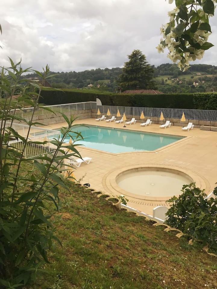 Le N5 Des Hauts De Sarlat Apt Duplex Clim, Piscine, Parking Luaran gambar